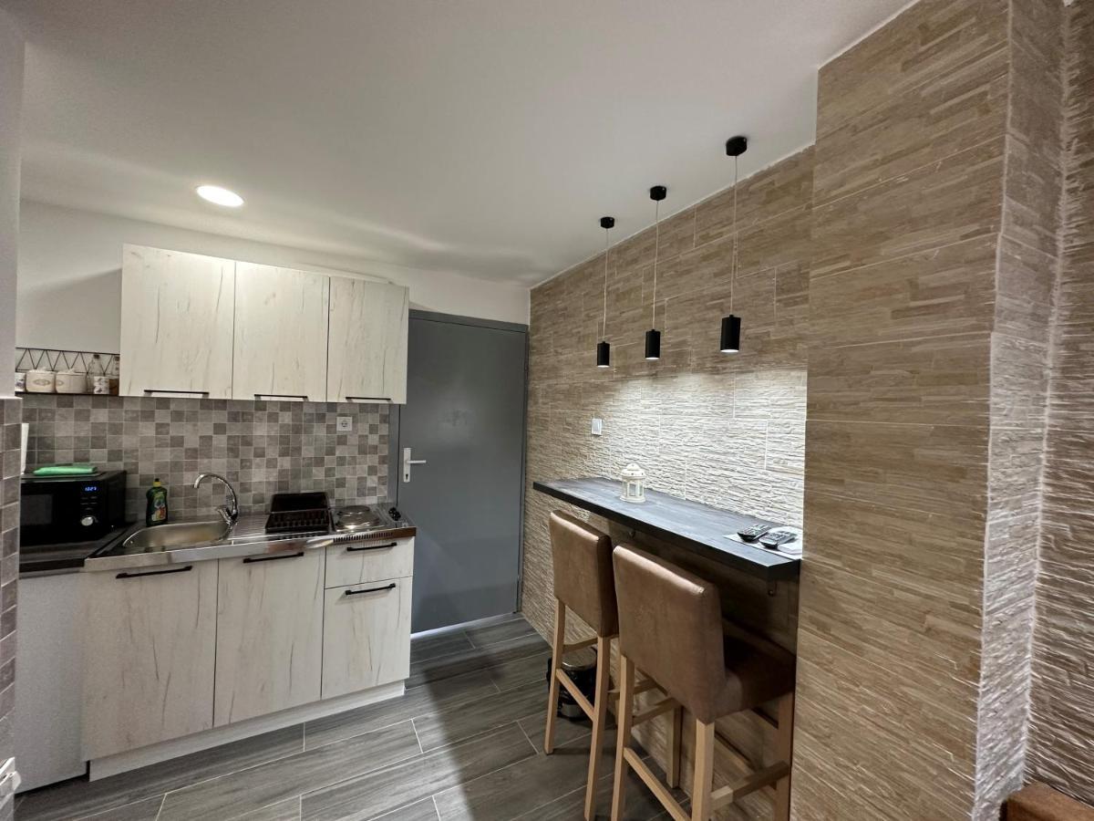 Vucinic Studio Apartment Цетине Экстерьер фото