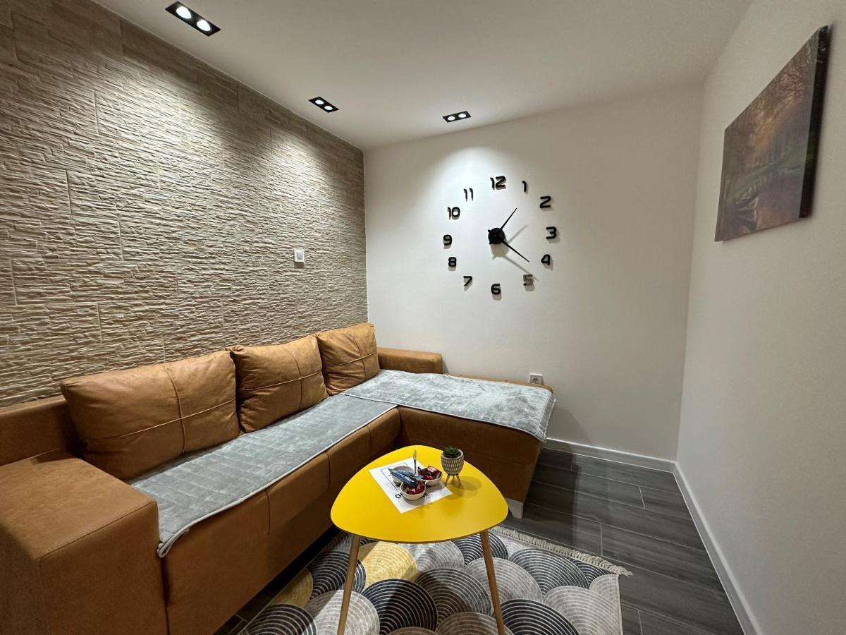 Vucinic Studio Apartment Цетине Экстерьер фото