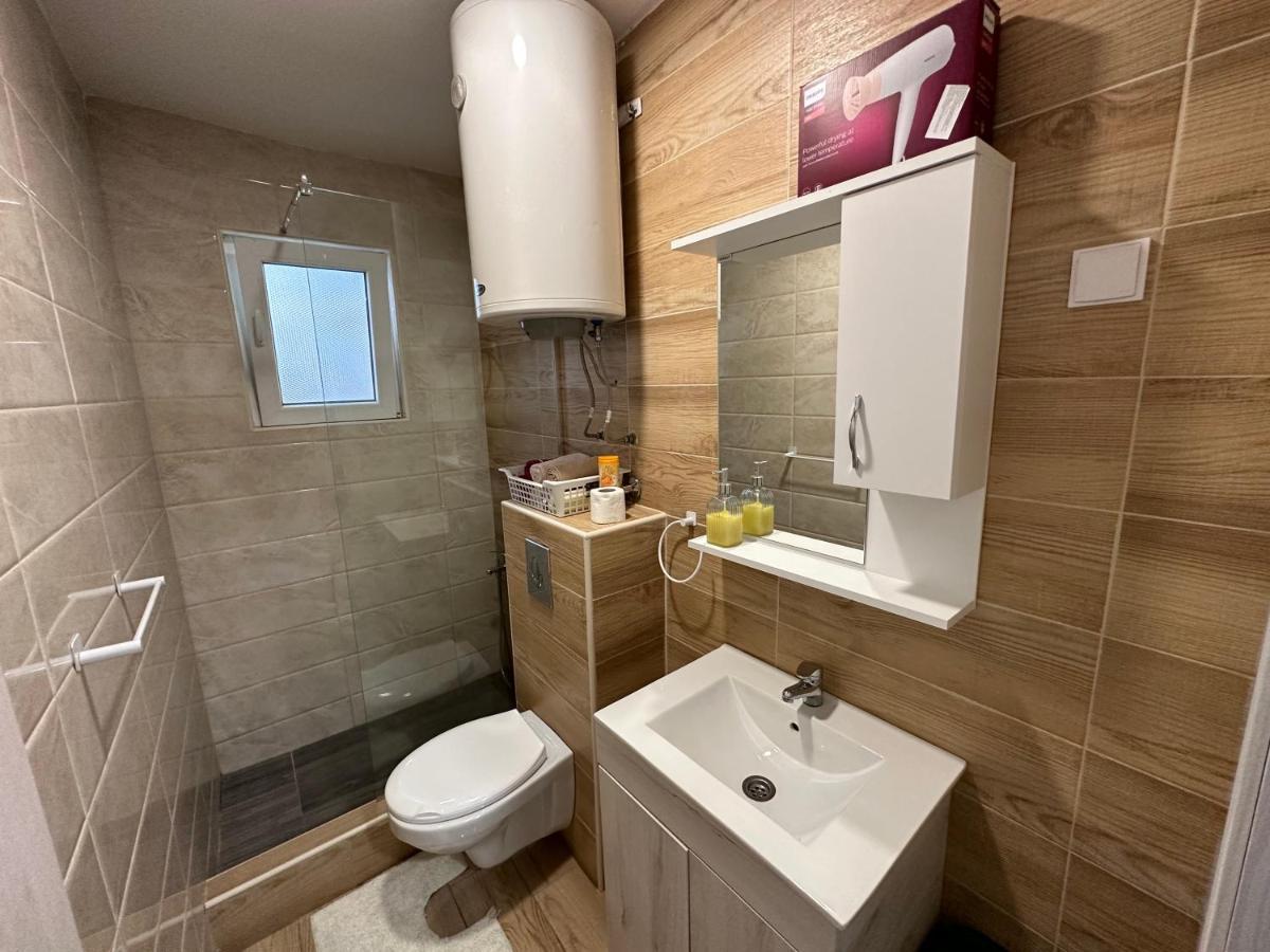 Vucinic Studio Apartment Цетине Экстерьер фото